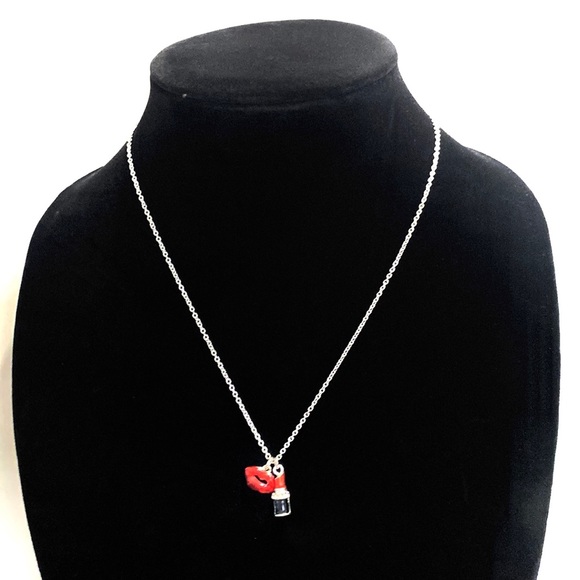 Lips And Lipstick Necklace Silver Tone Rhinestones Makeup Artist - Picture 6 of 7